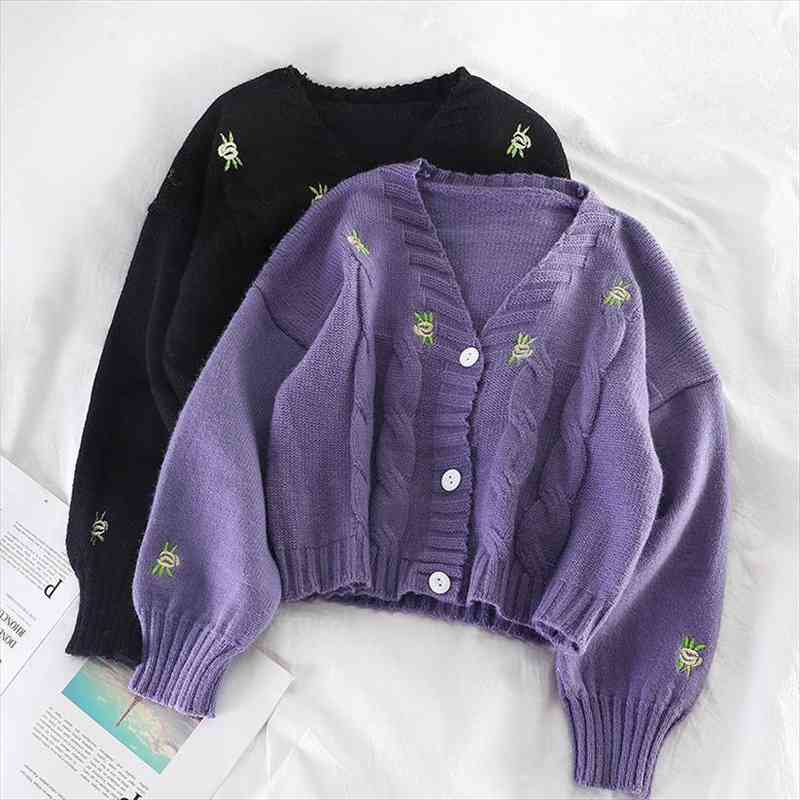 women knitted cute fashion loose sweater spring autumn v-neck lantern sleeve embroidery floral harajuku female cardigan, White;black
women knitted cute fashion loose sweater spring autumn v-neck lantern sleeve embroidery floral harajuku female cardigan, White;black