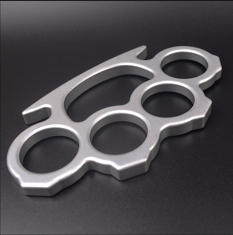 DHL Ship,Hot Silver Black Gold Thin Steel Brass Knuckle Dusters Self Defense Personal Security Women's and Men's self-defense Pendant FY6378
DHL Ship,Hot Silver Black Gold Thin Steel Brass Knuckle Dusters Self Defense Personal Security Women's and Men's self-defense Pendant FY6378