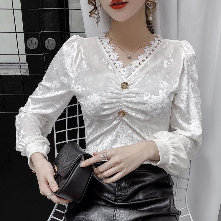 2021 High quality Autumn Winter V-lace Gold Velvet Bottomming Shirt Version of Foreign Style in Costume Design Women's Jacket SGUC, Black
2021 High quality Autumn Winter V-lace Gold Velvet Bottomming Shirt Version of Foreign Style in Costume Design Women's Jacket SGUC, Black