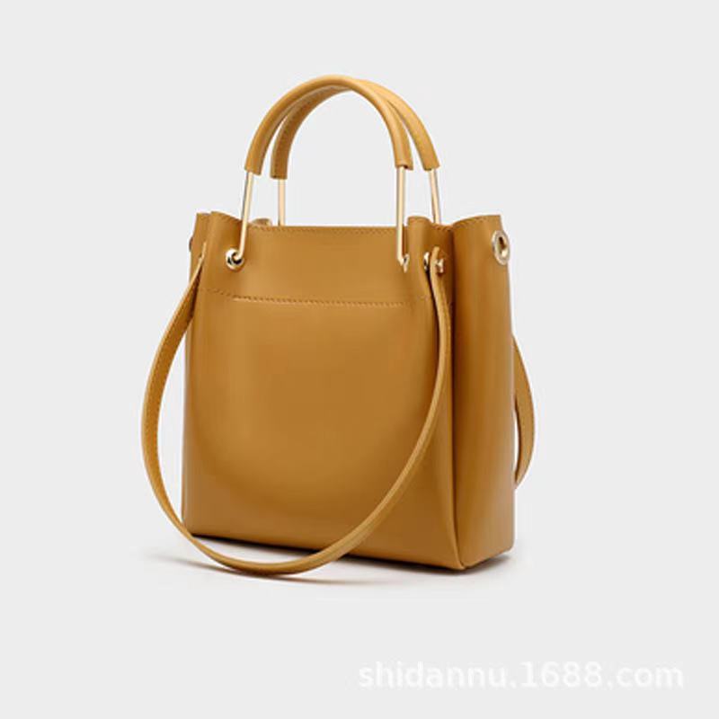 HBP New 2021 Classic Retro Fashion Shoulder Bags Women Chain Crossbody Bag Handbag Letter Genuine Leather High Quality Wallet Handbags, P3
HBP New 2021 Classic Retro Fashion Shoulder Bags Women Chain Crossbody Bag Handbag Letter Genuine Leather High Quality Wallet Handbags, P3