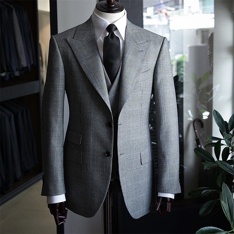 Aesido Men's Business Suits Slim Fit Plaid Wool Blazer Vest Pants Formal Office Jacket for Wedding Party 201123, Grey
Aesido Men's Business Suits Slim Fit Plaid Wool Blazer Vest Pants Formal Office Jacket for Wedding Party 201123, Grey