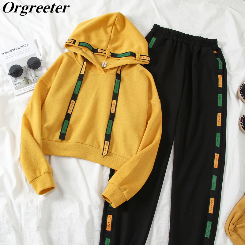 Casual Tracksuit Women's Yellow Hoodies and Harun Pants Two piece Sports Suit Female New Letter Print Casual Student Sets LJ201012