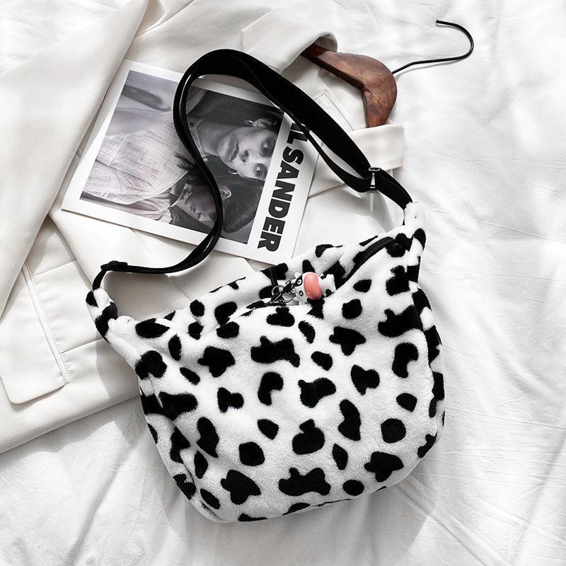 Women's Fashion Casual Black And White Markings Plush Material Large Capacity Handbags Soft Warm Crossbody Shoulder Bags, Color
Women's Fashion Casual Black And White Markings Plush Material Large Capacity Handbags Soft Warm Crossbody Shoulder Bags, Color