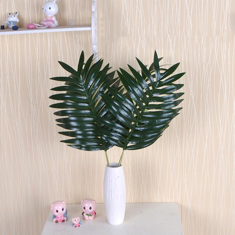 3pcs Green Artificial Palm Leaves Artificial Plant Plastic Leaves Home Garden Wedding Decoration Tropical Plant Branching
3pcs Green Artificial Palm Leaves Artificial Plant Plastic Leaves Home Garden Wedding Decoration Tropical Plant Branching