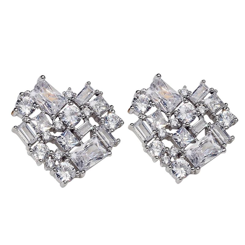 Exquisite Luxury Heart-shaped Zircon Earrings Korean Temperament Cute Fashion Wild Ear Jewelry For Women
Exquisite Luxury Heart-shaped Zircon Earrings Korean Temperament Cute Fashion Wild Ear Jewelry For Women