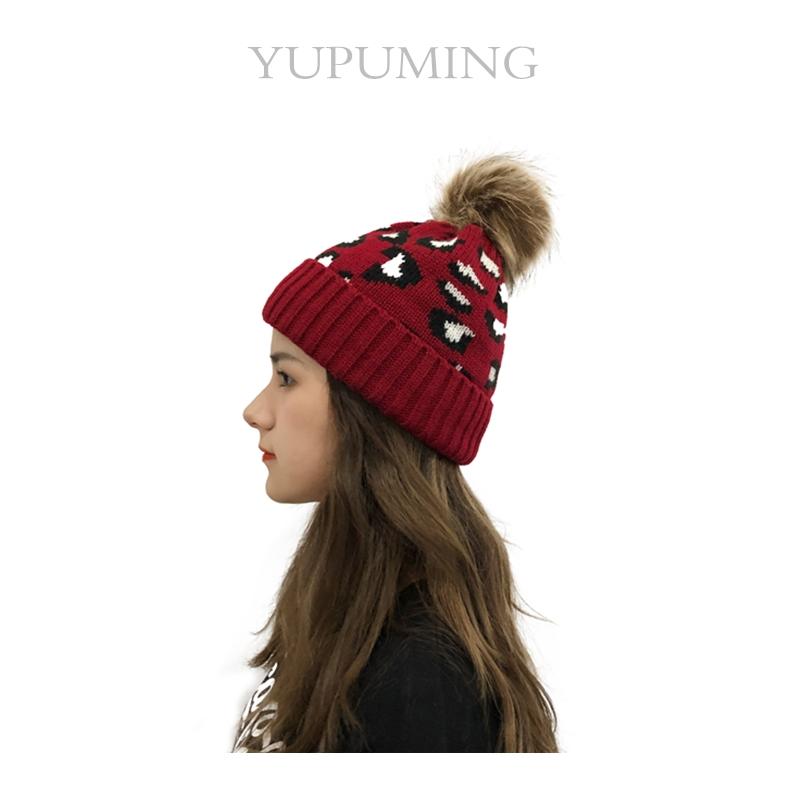 Fashion Quality YUPUMING LM0005 hat keep warm woman hairball knitting hat colour leopard print autumn winter 2020, White
Fashion Quality YUPUMING LM0005 hat keep warm woman hairball knitting hat colour leopard print autumn winter 2020, White