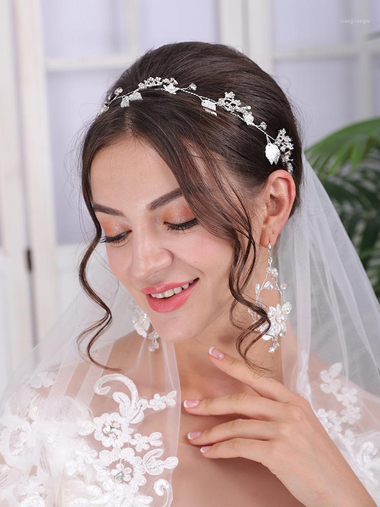 Hair Clips & Barrettes Wedding Headdress Bride Headband Rhinestone Shine Headpieces Jewelry Elegant Women Ornaments Bridal Accessories, Golden;silver
Hair Clips & Barrettes Wedding Headdress Bride Headband Rhinestone Shine Headpieces Jewelry Elegant Women Ornaments Bridal Accessories, Golden;silver