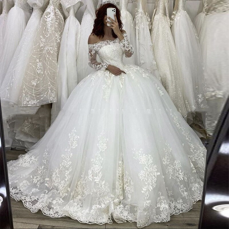 2021 New Beautiful Sleeves Princess Gowns Lace Shoulder Braces Bride Dressed As a Luxury Ball Wedding Gown ATPY, Ivory
2021 New Beautiful Sleeves Princess Gowns Lace Shoulder Braces Bride Dressed As a Luxury Ball Wedding Gown ATPY, Ivory