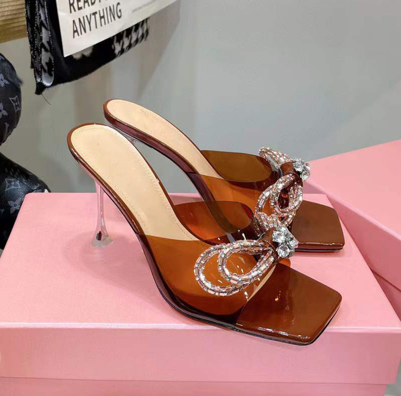 2022newest square head ultra-high-heeled slippers PVC transparent Rhinestone bow 90mm thin heel women's slippers luxury designer high-h, Black
2022newest square head ultra-high-heeled slippers PVC transparent Rhinestone bow 90mm thin heel women's slippers luxury designer high-h, Black