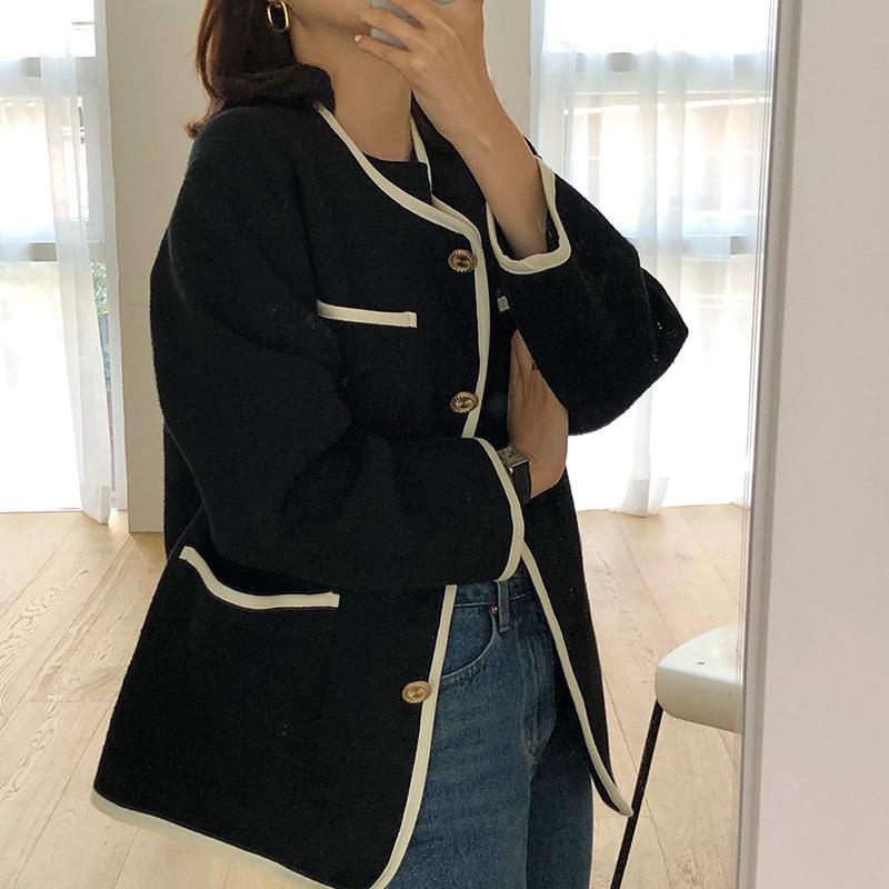 2021 Autumn Winter Korean Style Vintage Tweed Jacket Women Long Sleeve Single Breasted Loose Minimalist Ladies Coats Elegant, Black
2021 Autumn Winter Korean Style Vintage Tweed Jacket Women Long Sleeve Single Breasted Loose Minimalist Ladies Coats Elegant, Black