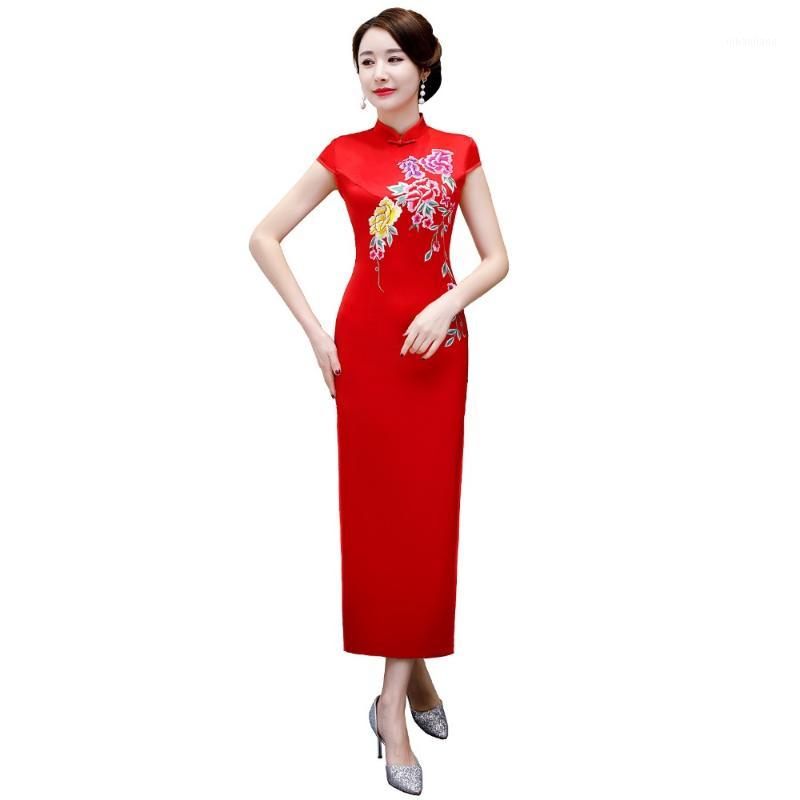Shanghai Story Long Qipao Chinese Traditional dress Faux Silk Fabrics Chinese Women's Clothing Long Floral Cheongsam For Woman1 
Shanghai Story Long Qipao Chinese Traditional dress Faux Silk Fabrics Chinese Women's Clothing Long Floral Cheongsam For Woman1