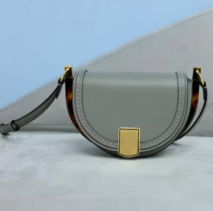 Women Classic Saddle fashion Shoulder Bag Half Moon Flap Crossbody Bags Genuine Leather Tortoiseshell Material Handbag Luxury Purse, Make up the difference
Women Classic Saddle fashion Shoulder Bag Half Moon Flap Crossbody Bags Genuine Leather Tortoiseshell Material Handbag Luxury Purse, Make up the difference