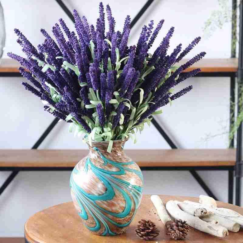 12 Head/bouquet Romantic Artificial Lavender Silk Flower With Green Leaves Silk Flowers Fake Flower Home Garden Decoration1 
12 Head/bouquet Romantic Artificial Lavender Silk Flower With Green Leaves Silk Flowers Fake Flower Home Garden Decoration1