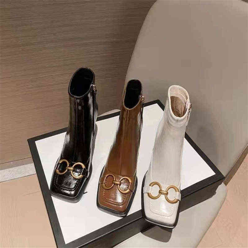 2022 Women's Autumn Boots Leather Platform Black Chelsea Boots Woman Chain Fashion Winter Casual Shoes Female White Designer New
2022 Women's Autumn Boots Leather Platform Black Chelsea Boots Woman Chain Fashion Winter Casual Shoes Female White Designer New
