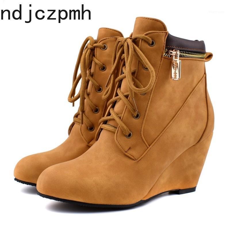 Women's Boots Autumn And Winter The New fashion Round head Lace-up Wedge mid heel Short tube Women's shoes plus size 34-481, Black
Women's Boots Autumn And Winter The New fashion Round head Lace-up Wedge mid heel Short tube Women's shoes plus size 34-481, Black