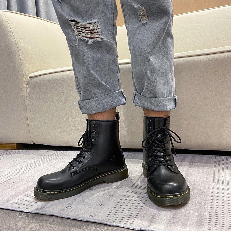 Fashion Black Boots Couple Shoes Lace Up Unisex Martion Boots PU Leather Warm Lace Up Platform Soft Plush Women Shoes, Black men
Fashion Black Boots Couple Shoes Lace Up Unisex Martion Boots PU Leather Warm Lace Up Platform Soft Plush Women Shoes, Black men