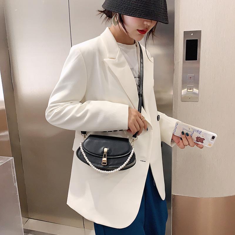 2021 New High Quality Pu Leather Women's Designer Handbag Vintage Crossbody Bag Small Solid Colors Shoulder Messenger Bag, Black
2021 New High Quality Pu Leather Women's Designer Handbag Vintage Crossbody Bag Small Solid Colors Shoulder Messenger Bag, Black