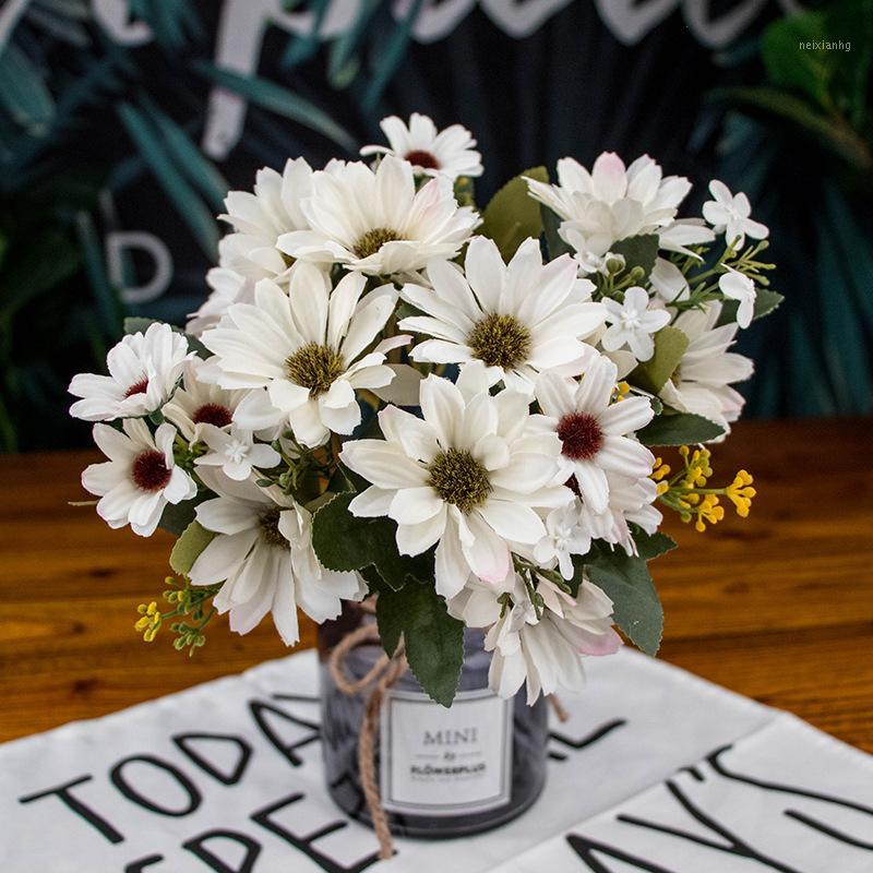 21 head Fake Flower spring lovely daisy silk samll sunflower home decoration Photo props artificial chrysanthemum1, Red
21 head Fake Flower spring lovely daisy silk samll sunflower home decoration Photo props artificial chrysanthemum1, Red