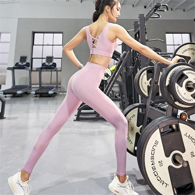 Women Tight Yoga Set Fitness Suit with Side Pockets Sportswear for Gym Workout and Outdoor Running Sport Bra + Long Pants, Black
Women Tight Yoga Set Fitness Suit with Side Pockets Sportswear for Gym Workout and Outdoor Running Sport Bra + Long Pants, Black