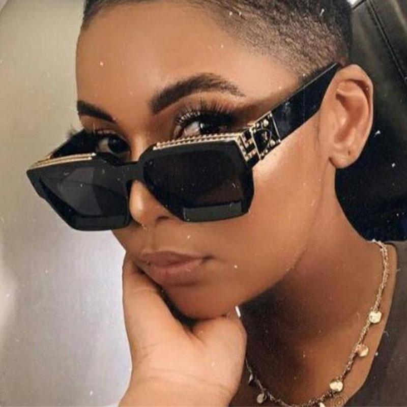 Sunglasses 2021 Fashion Women Black Red Square Sun Glasses Design Men Big Frame Vintage Goggles UV400
Sunglasses 2021 Fashion Women Black Red Square Sun Glasses Design Men Big Frame Vintage Goggles UV400