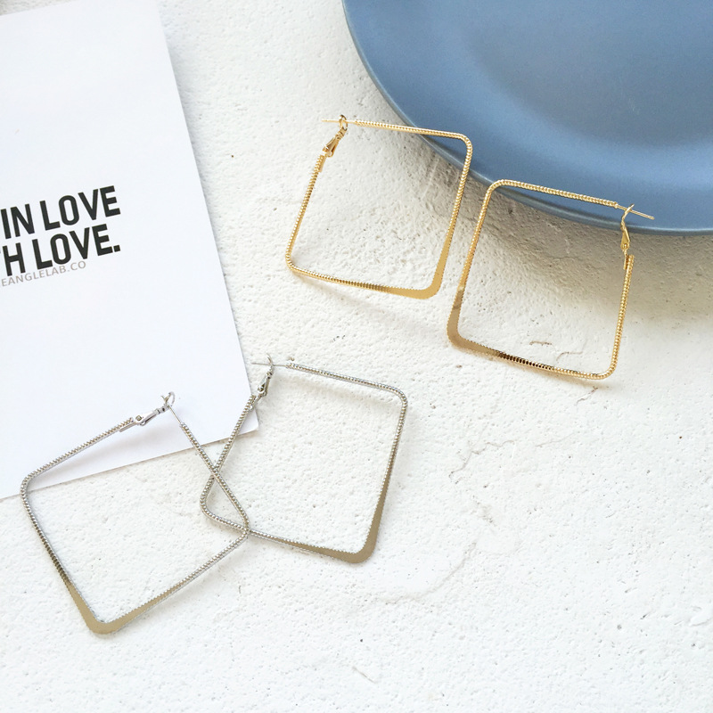 Simply design square earrings carved Large Circle Earrings personality design fashion alloy hoop women jewelry gift
Simply design square earrings carved Large Circle Earrings personality design fashion alloy hoop women jewelry gift
