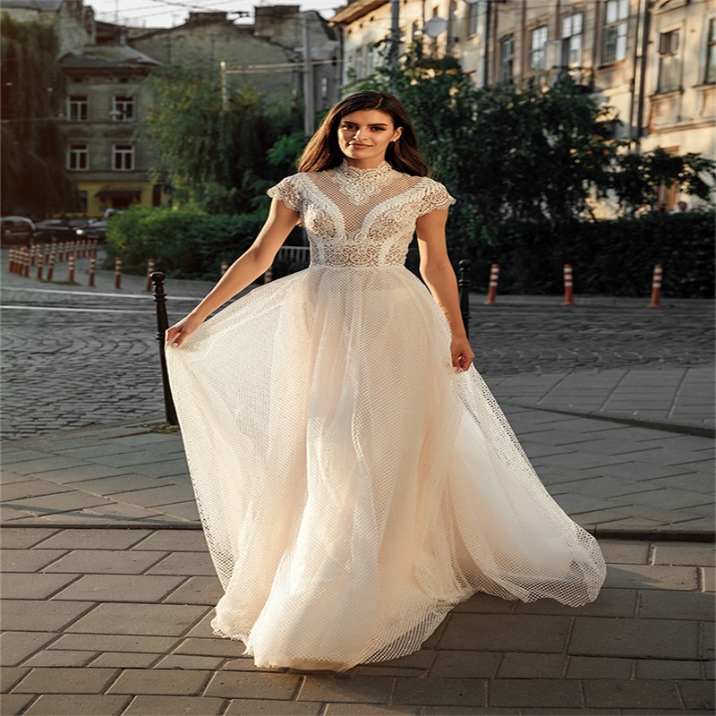 Gorgeous A Line Wedding Dresses Bohemian Custom Made Chic Lace Applique Boho Bridal Gowns Ruched Tulle Vestido De Novia