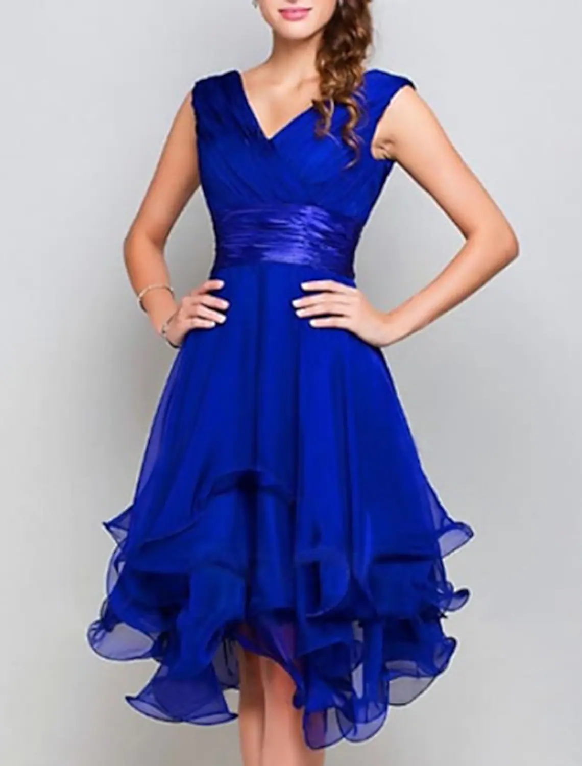 Royal Blue A-line Short Cocktail Party Dress 2022 V Neck Sleeveless Asymmetrical Chiffon with Tier Ruffles Homecoming Prom Gown robe de soiree