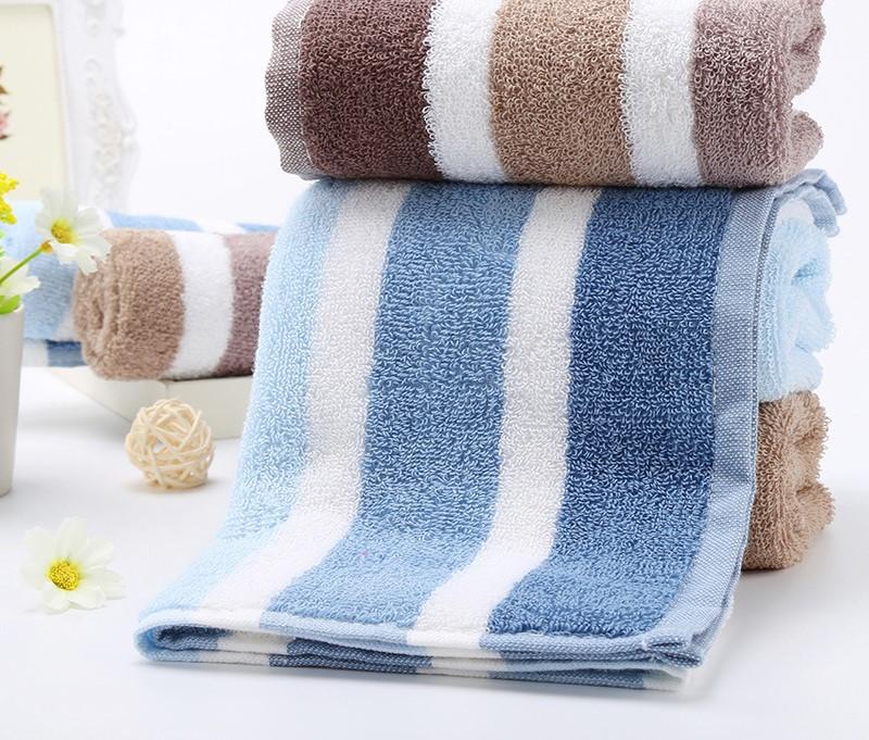 Ladies simple pure cotton thickened strong absorbent facial wash towel adult hand towel
Ladies simple pure cotton thickened strong absorbent facial wash towel adult hand towel