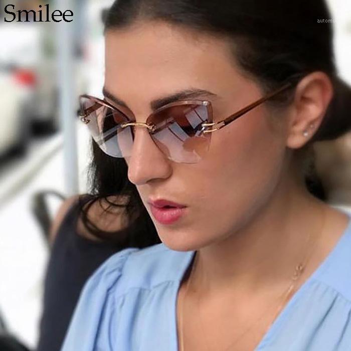 2021Brand Diamond Cut Cat Eye Sunglasses Women Fashion Cat's Style Rimless Metal Crystal Sun Glasses Womano 01421
2021Brand Diamond Cut Cat Eye Sunglasses Women Fashion Cat's Style Rimless Metal Crystal Sun Glasses Womano 01421