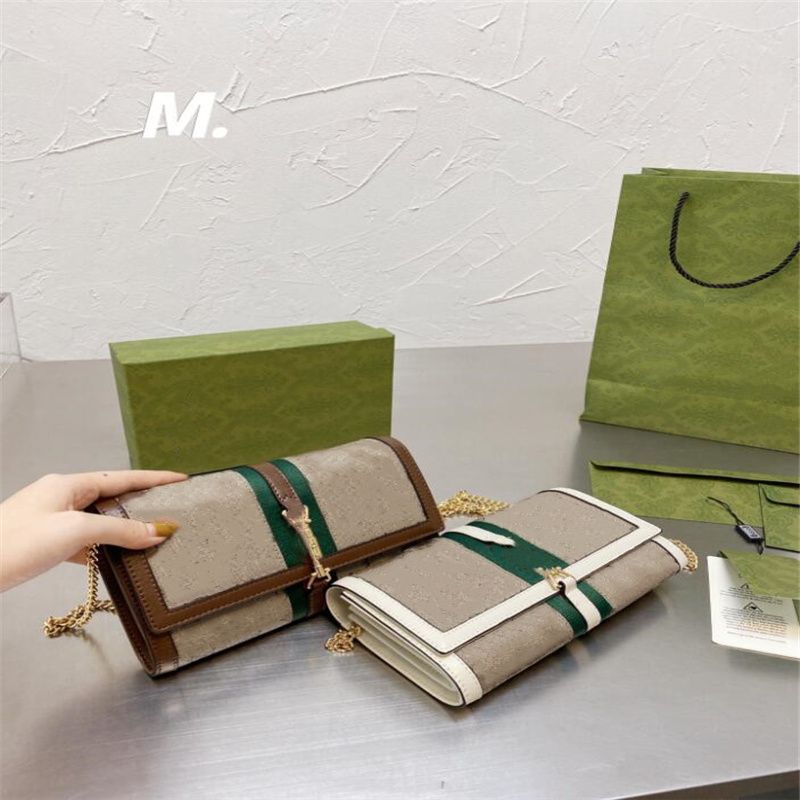 2022 luxury designer women bags ladies handbag messenger shoulder Bacchus bag metal buckle chain leather letters brand coin purse high quality
2022 luxury designer women bags ladies handbag messenger shoulder Bacchus bag metal buckle chain leather letters brand coin purse high quality