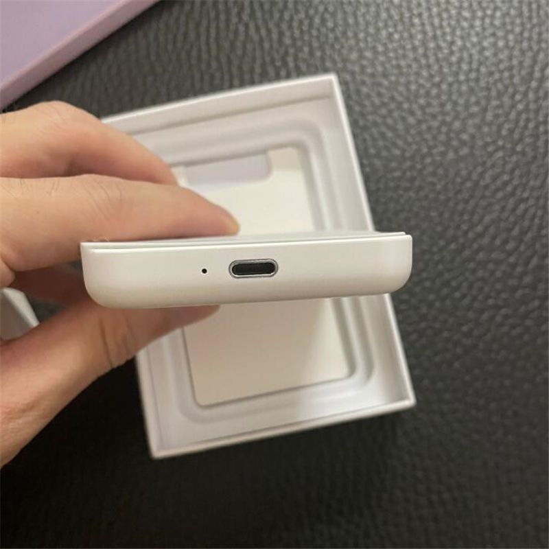 Original 5000 mAh Portable Magnetic Wireless Power Bank External Battery Pack Charger For iphone 13 12 13Pro 12Pro Max Mini Powerbank, White
Original 5000 mAh Portable Magnetic Wireless Power Bank External Battery Pack Charger For iphone 13 12 13Pro 12Pro Max Mini Powerbank, White