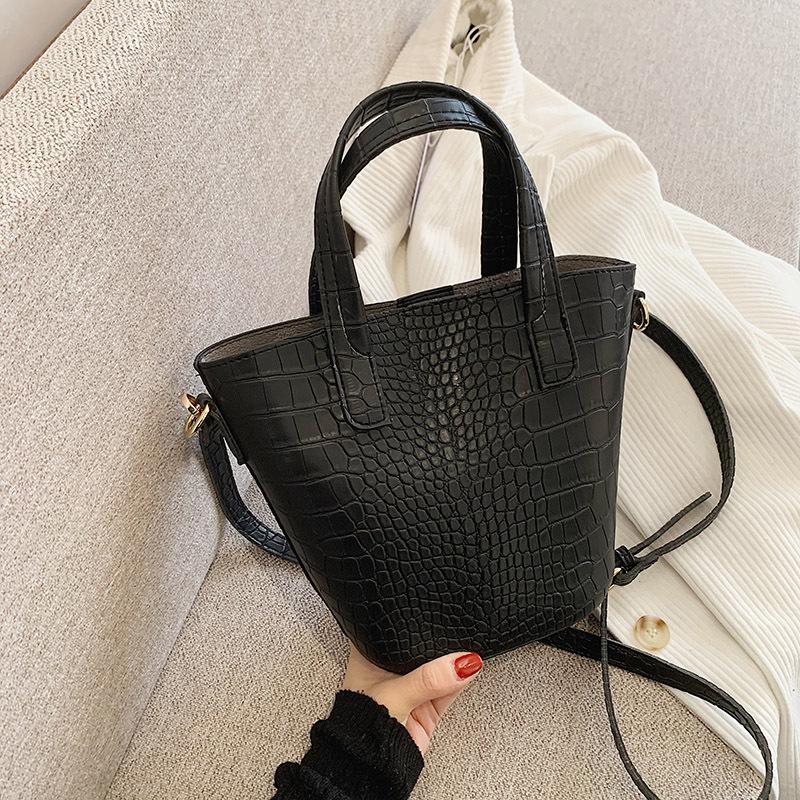 High-quality Crocodile Pattern Pu Leather Bucket Bags For Women Fashion Simple Women Bag Female Shoulder Bags Travel Handbags, Black
High-quality Crocodile Pattern Pu Leather Bucket Bags For Women Fashion Simple Women Bag Female Shoulder Bags Travel Handbags, Black