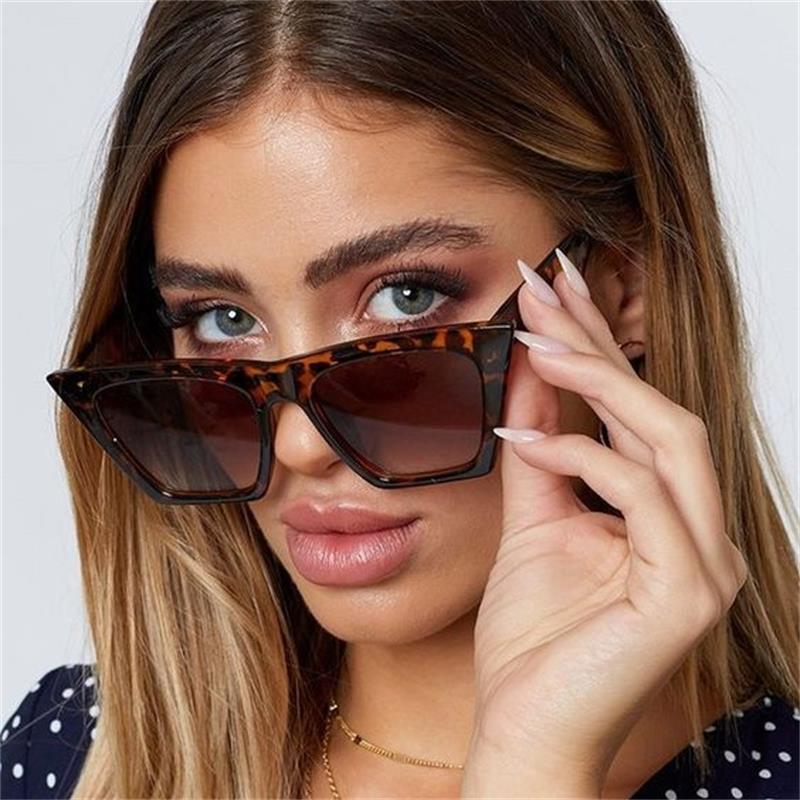 Fashion Cat Eye Sunglasses Women Brand Designer Vintage Sunglass Retro Classic Plastic Gradient Sun Glasses UV400
Fashion Cat Eye Sunglasses Women Brand Designer Vintage Sunglass Retro Classic Plastic Gradient Sun Glasses UV400
