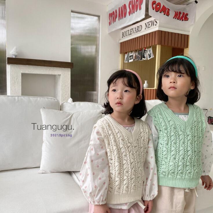 2021 new girls knitted sweater cotton spring fashion girls vest sweaters 1-6 years YL300, Beige
2021 new girls knitted sweater cotton spring fashion girls vest sweaters 1-6 years YL300, Beige