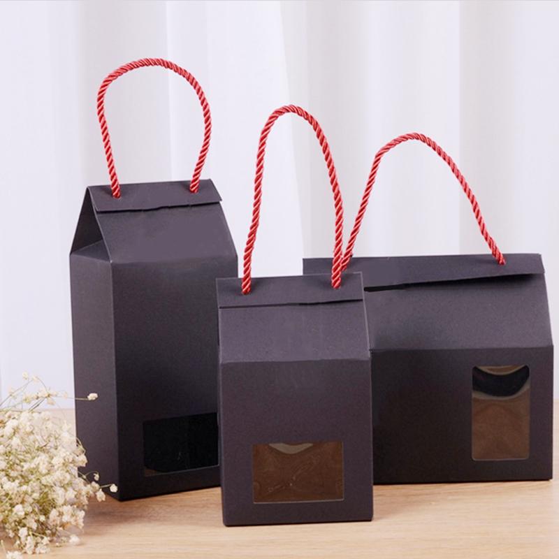 12 pieces / batch of high-end gift box white paper box nougat biscuit handbag wedding chocolate cake packaging party supplies
12 pieces / batch of high-end gift box white paper box nougat biscuit handbag wedding chocolate cake packaging party supplies