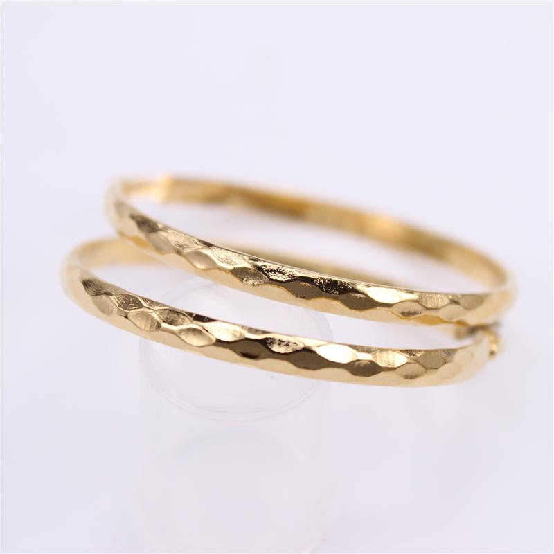 2 options Casual wholesale recommended Real photo Hoop earrings Women's Stainless steel jewelry fashion wear 40mm LH882
2 options Casual wholesale recommended Real photo Hoop earrings Women's Stainless steel jewelry fashion wear 40mm LH882