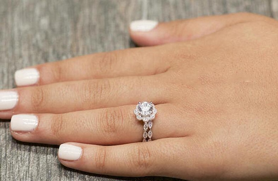 Choucong Brand New Top Sell Vintage Fashion Jewelry 925 Sterling Silver Couple Rings Round Cut White Topaz CZ Diamond Women Wedding Ring Set