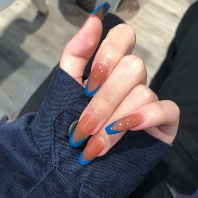 24Pcs Detachable Blue Artificial French False Nails Long Ballerina Wearable Fake Nails Full Cover Manicure Nail Tips with Glue
24Pcs Detachable Blue Artificial French False Nails Long Ballerina Wearable Fake Nails Full Cover Manicure Nail Tips with Glue