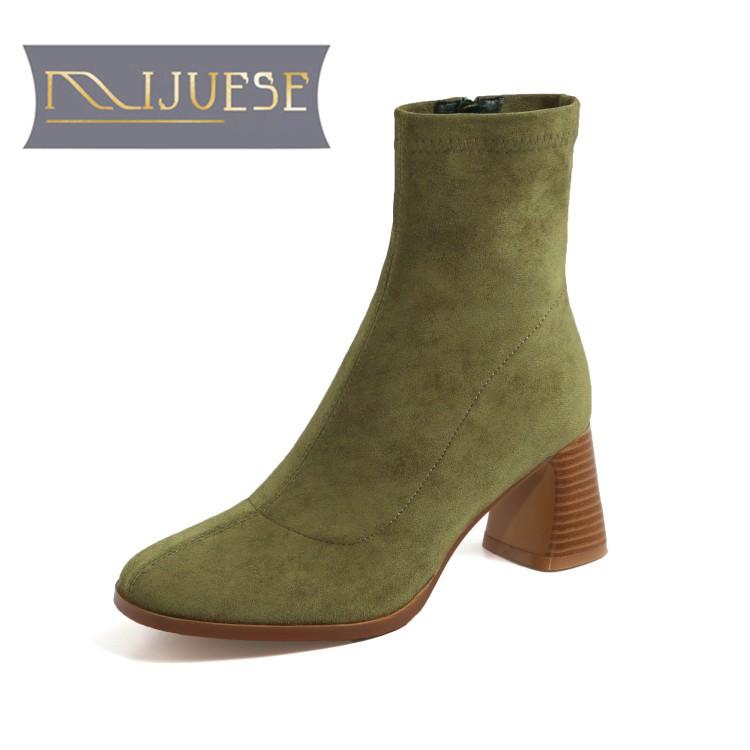 MLJUESE 2021 women ANKLE boots Flock Winter short plush Square Toe zipper High heels female boots size 39, Black
MLJUESE 2021 women ANKLE boots Flock Winter short plush Square Toe zipper High heels female boots size 39, Black