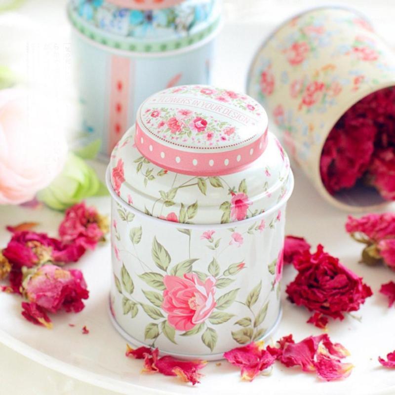 Vintage Flowers Cylinder Mini Tin Case Candy Package Container Storage Box Party Wedding Gift Festive Pot Tin Supplies Hot1
Vintage Flowers Cylinder Mini Tin Case Candy Package Container Storage Box Party Wedding Gift Festive Pot Tin Supplies Hot1