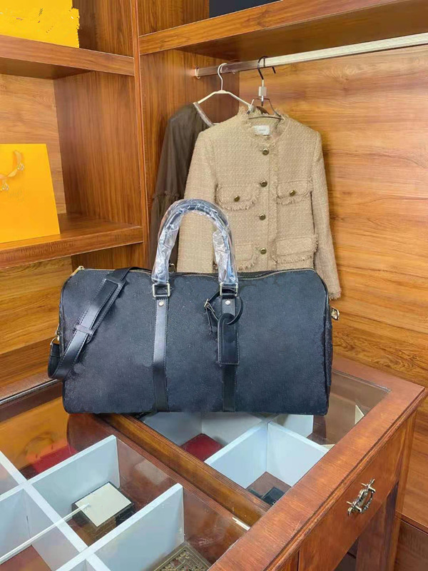 Hand Luggage Travel Bag Waterproof Duffle Duffel Bags Men Handbag Tote Boys Style Unisex Women High Quality Female Package 50cm, Customize
Hand Luggage Travel Bag Waterproof Duffle Duffel Bags Men Handbag Tote Boys Style Unisex Women High Quality Female Package 50cm, Customize