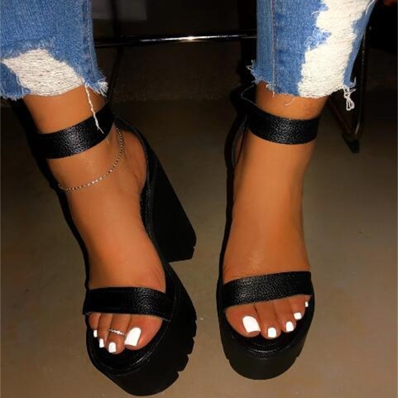 Women Shoes Fashion Pvc Clear Sandals Ankle Strap High Heel Female Sandals Night Club Platform Heels Back Y200323
