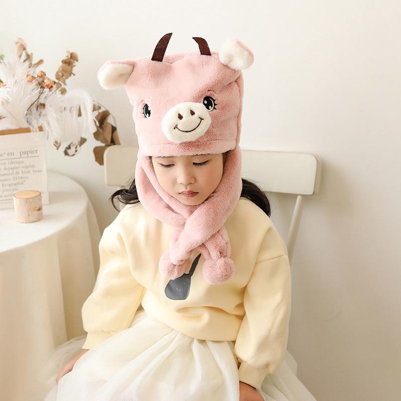 Children's hat scarf all-in-one baby ear protector hat winter cute super-green boys and girls autumn and winter scarf set
Children's hat scarf all-in-one baby ear protector hat winter cute super-green boys and girls autumn and winter scarf set