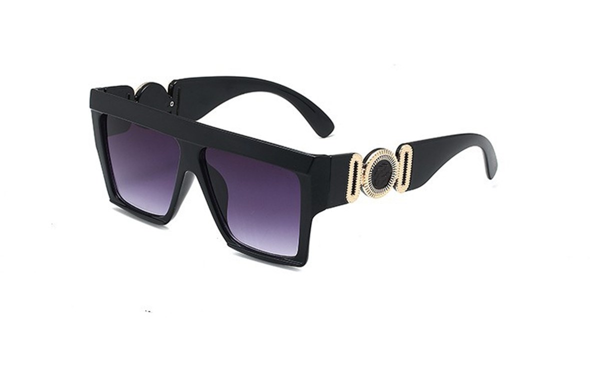 Designer Sunglasses Brand Eyeglasses 4362 Men Outdoor Shades Big PC Frame Classic Lady luxury Sun Glasses for Women with box case
Designer Sunglasses Brand Eyeglasses 4362 Men Outdoor Shades Big PC Frame Classic Lady luxury Sun Glasses for Women with box case
