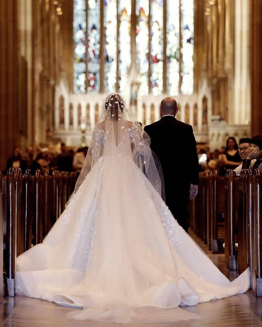 Amazing Beaded Mermaid Wedding Dresses With Detachable Train Sheer Bateau Neck Sequined Bridal Gowns Long Sleeves Tulle robe de mariée