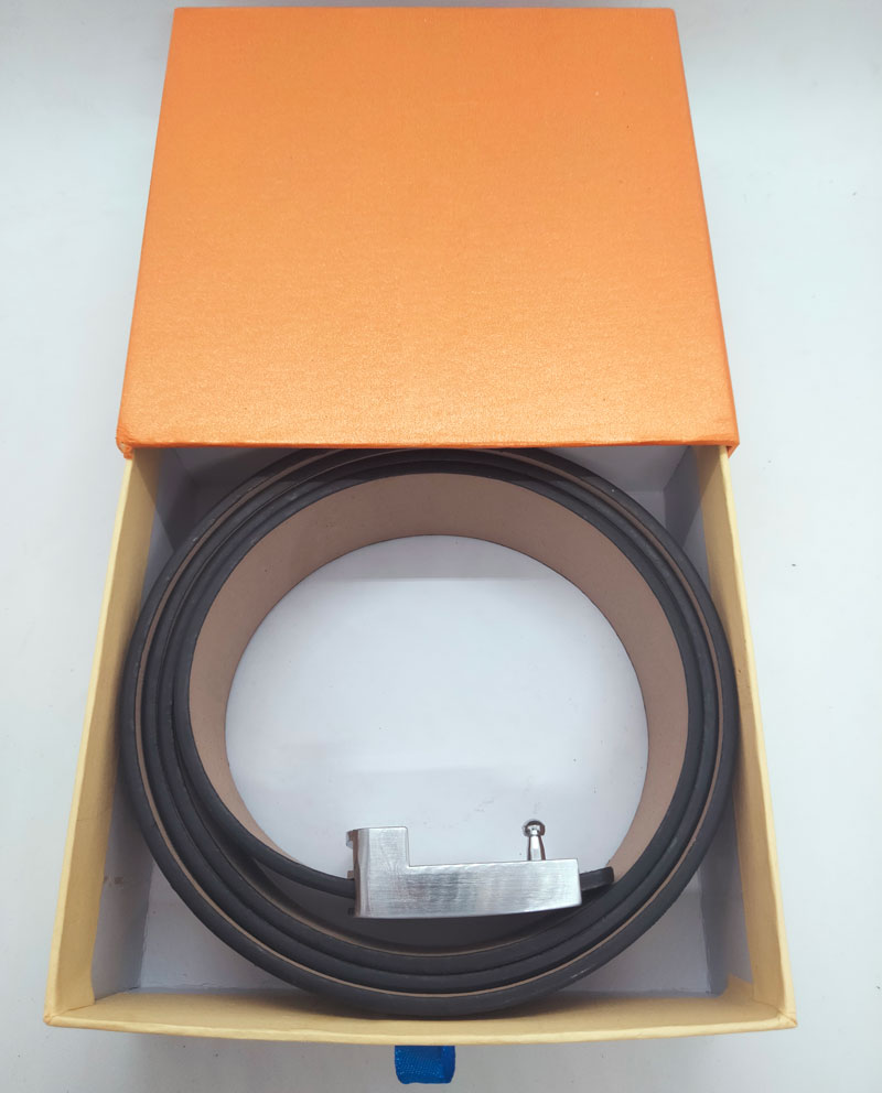 Designer Belts Mens Belts Designer Belt For Women Snake Luxury Belt Leather Business Belts Women Big Gold Buckle pure black color with box
Designer Belts Mens Belts Designer Belt For Women Snake Luxury Belt Leather Business Belts Women Big Gold Buckle pure black color with box