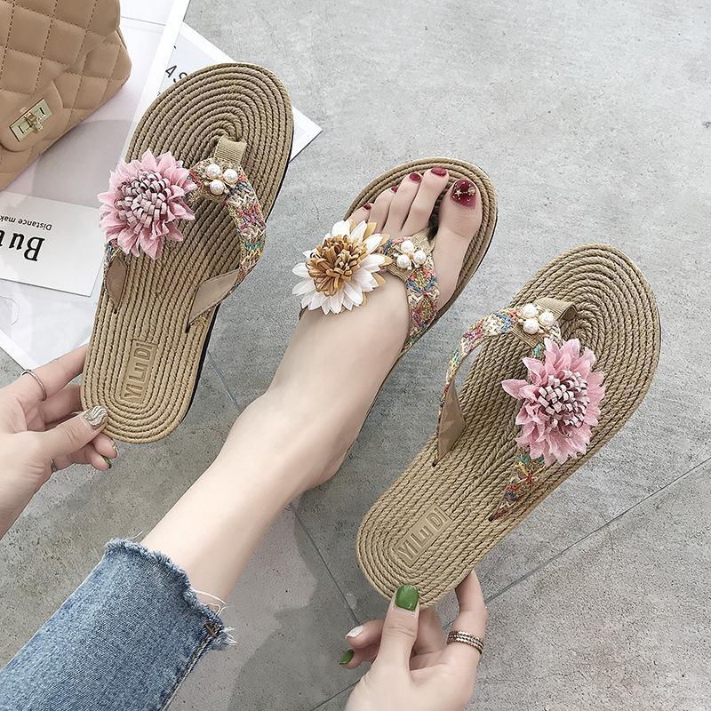 2020 Summer New Women's Slipper Flower Sweet Crystal Flat Flip-flops Women's Sandals1, White
2020 Summer New Women's Slipper Flower Sweet Crystal Flat Flip-flops Women's Sandals1, White