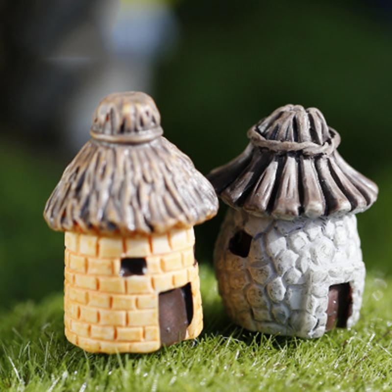 2 Pcs Mini Old House Hut Model Small Statue Figurine Crafts Russia Figure Ornament Miniatures Garden DIY Decoration
2 Pcs Mini Old House Hut Model Small Statue Figurine Crafts Russia Figure Ornament Miniatures Garden DIY Decoration