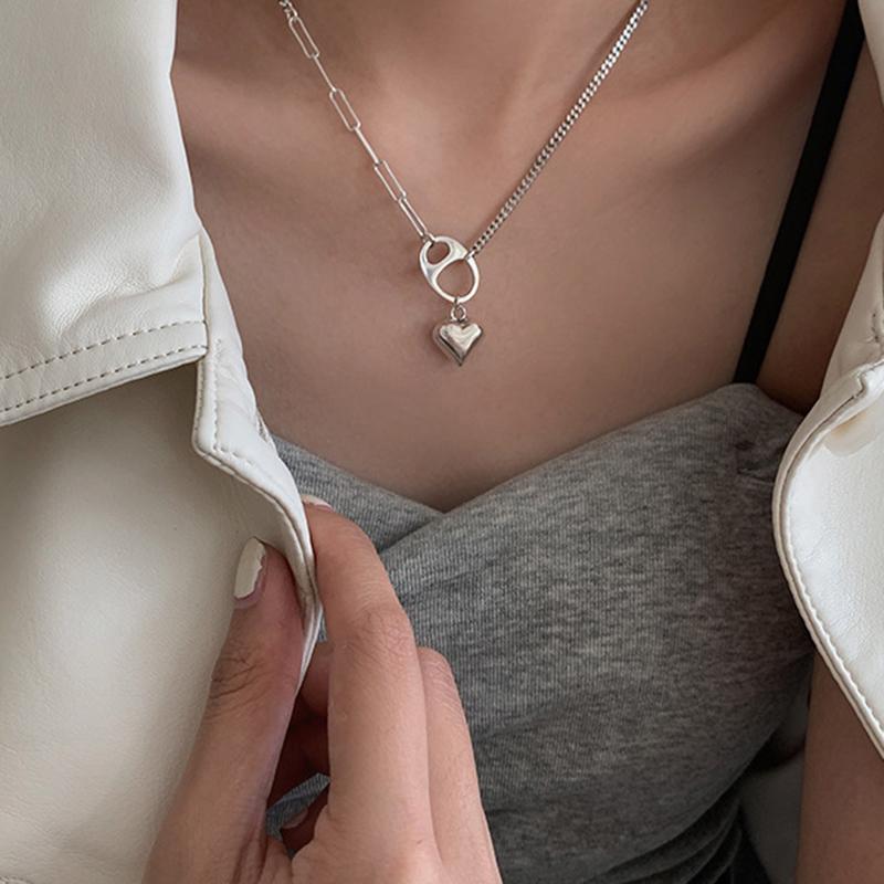 S925 Sterling Silver Necklace for Women New Pig Nose Love Necklace Retro Short Clavicle Chain Jewelry Wholesale
S925 Sterling Silver Necklace for Women New Pig Nose Love Necklace Retro Short Clavicle Chain Jewelry Wholesale
