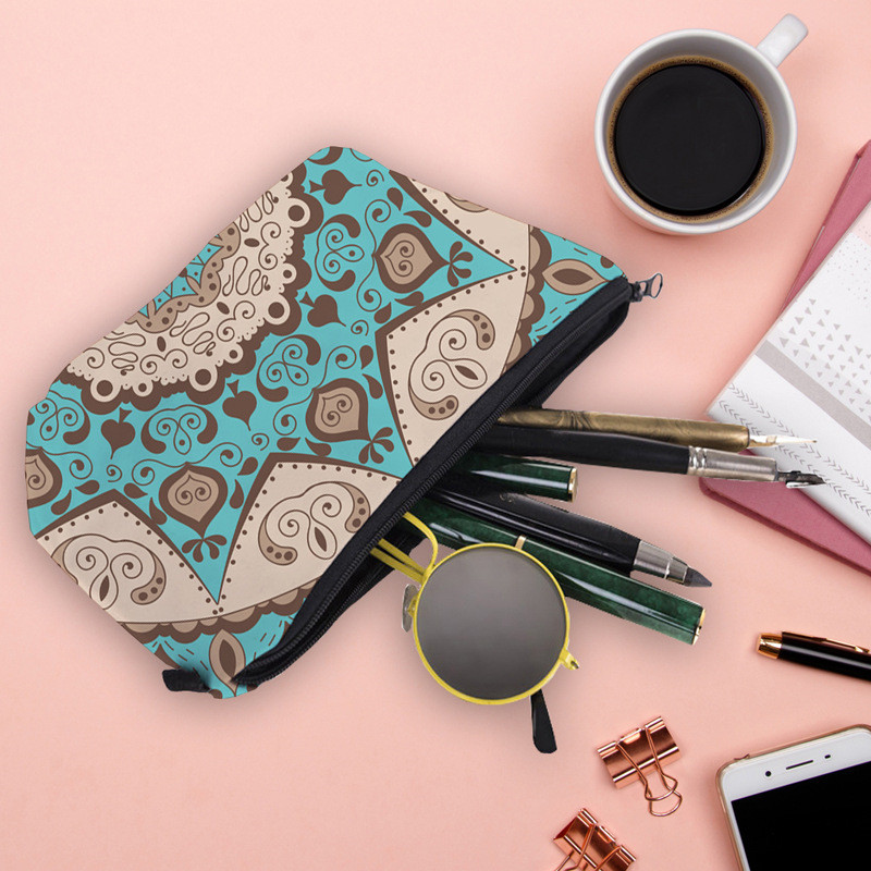 Polyester Girl Women Makeup Pouch Mandala Cosmetic Bag Bohemia 3D Print Brides Christmas New Year Gift
Polyester Girl Women Makeup Pouch Mandala Cosmetic Bag Bohemia 3D Print Brides Christmas New Year Gift